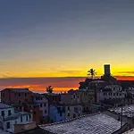 Sea View - Cinque Terre Collection בית הארחה ורנאצה
